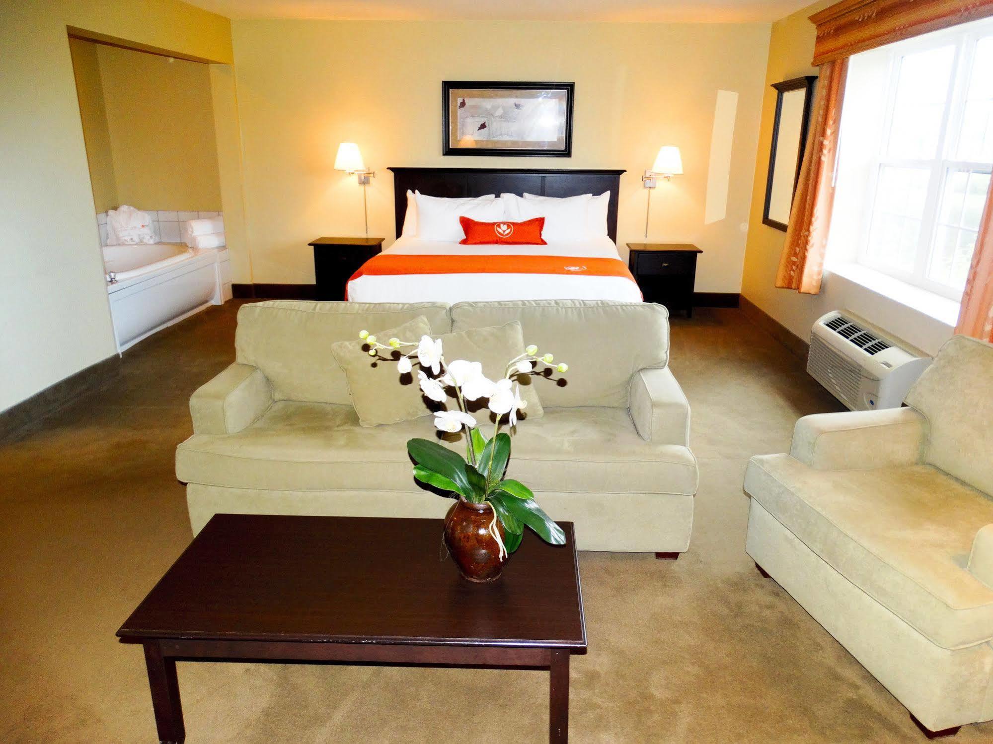 Amsterdam Inn & Suites Sussex Luaran gambar